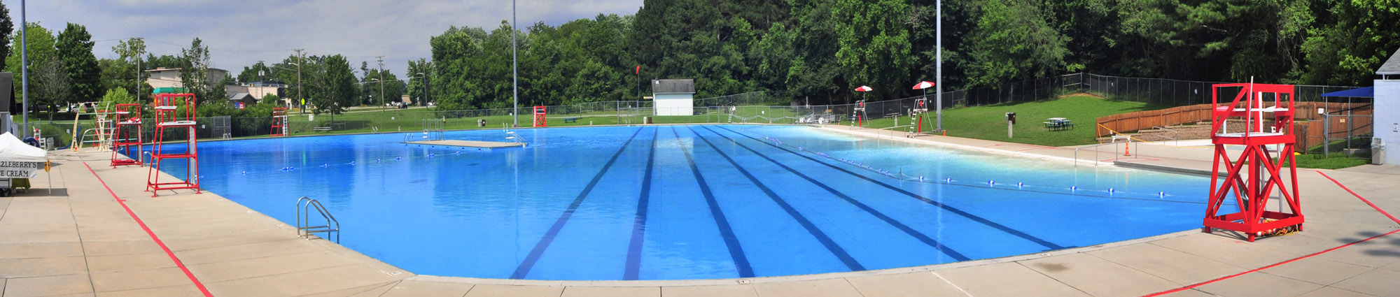 The Oak Ridge Outdoor Pool — 172 Providence Rd, Oak Ridge, TN